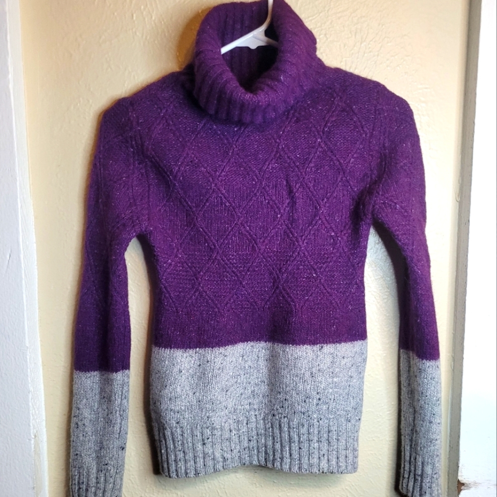 Levis Girls Sweater Turtle Neck Purple Gray Cozy Winter Fall Warm Small